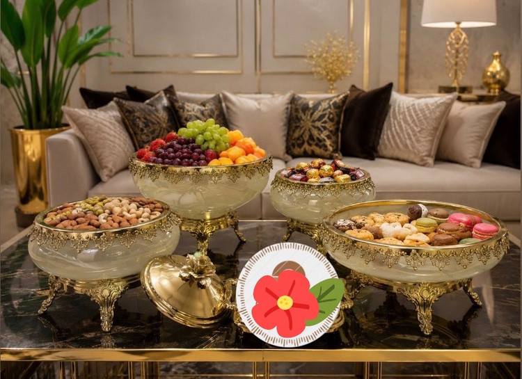 ست میوهخوری و پذیرایی پایهدار مشکی طلایی